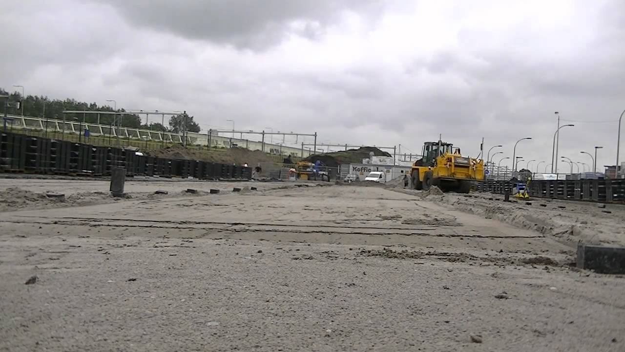 Feike de Looff - Ahlmann AZ150 aan het werk met laserbord /