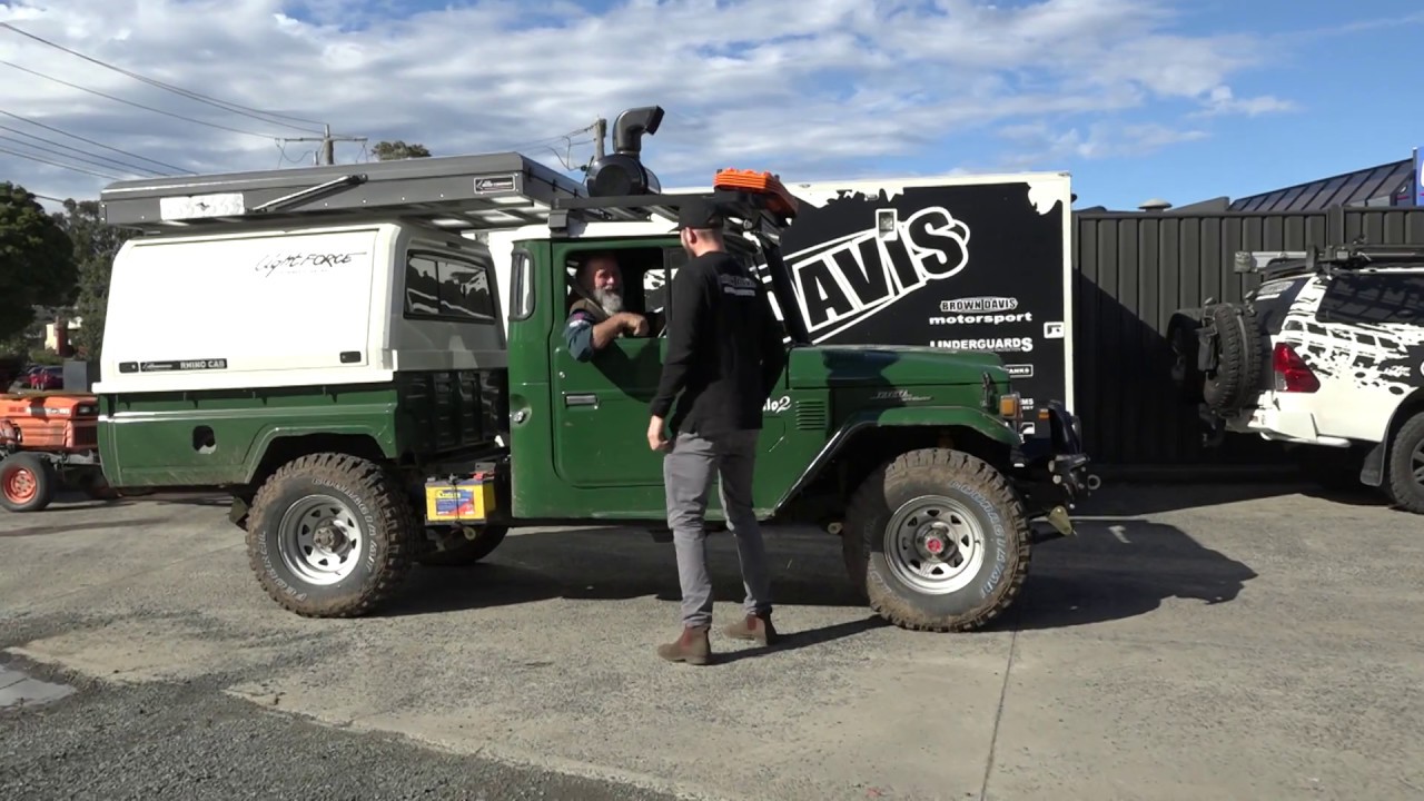 Milo 2  -  Filling The Gap Brown Davis Long Range Tank and Wheel Carrier
