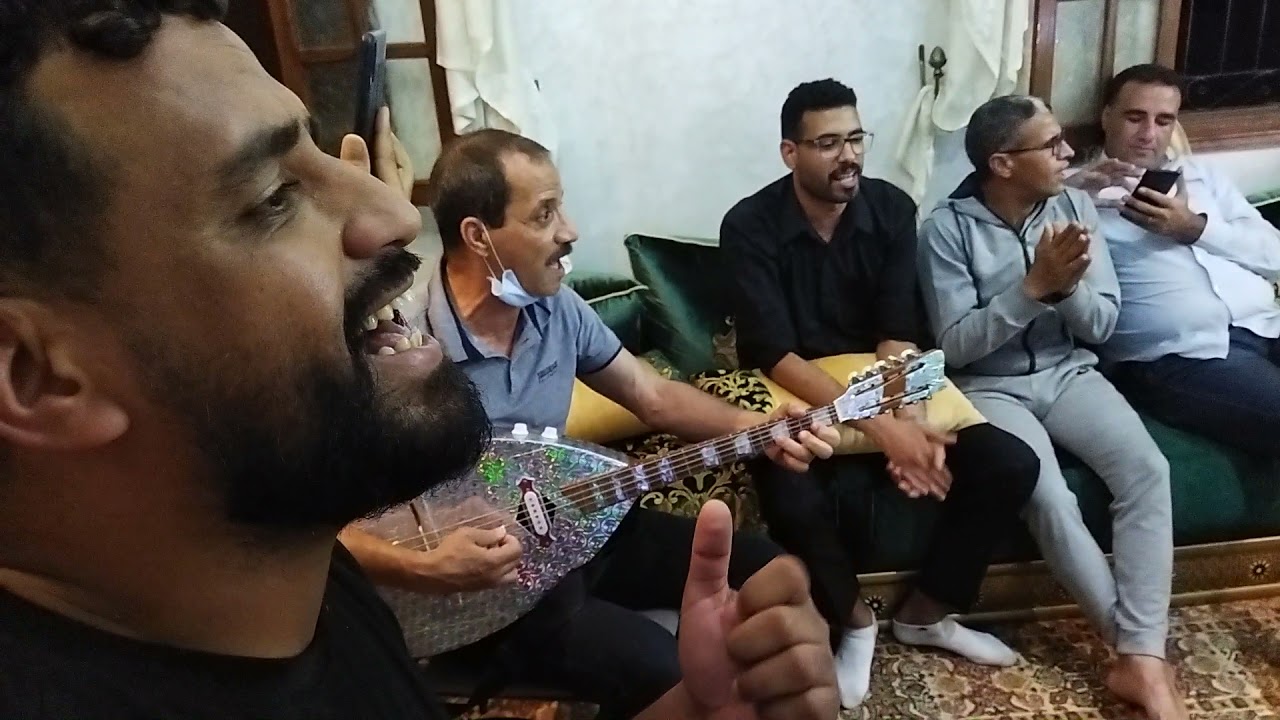 الجلسة الليلية : اغنية الندامة عزف حسن الجاليلي من امهر العازفين لمجموعة لرصاد