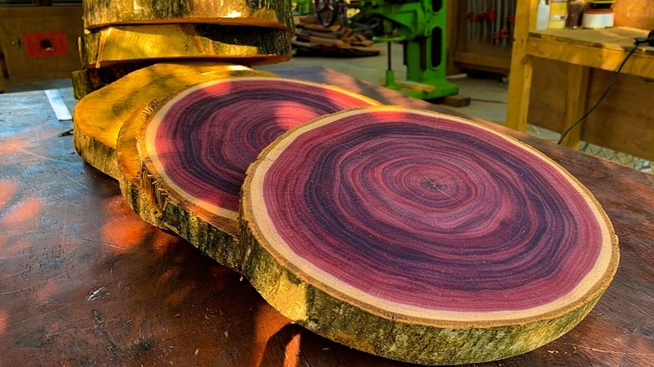 Have You Seen This Wood? A 60-Year-Old Artisan's Interior Project That Will Astound You