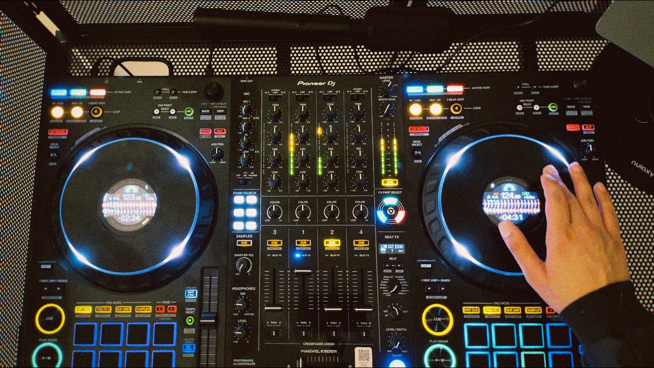 Trying to DJ Songs I’ve Never Heard Before (No Prep DJ Set)