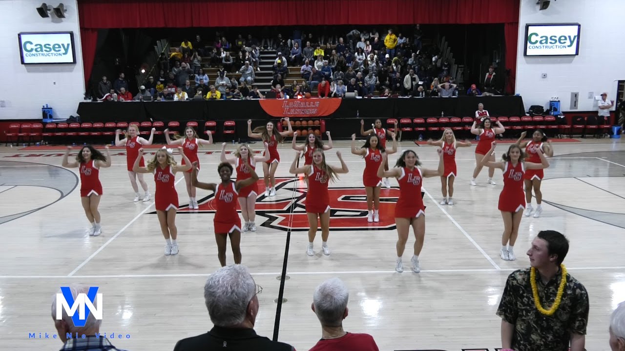1/13/2023 Cheerleaders Halftime Dance Routine