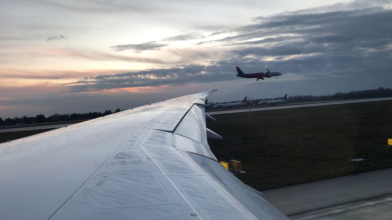 Lot Polish Airlines 23 WAW-LAX takeoff Warsaw Poland Los Angeles California Boeing 787-9