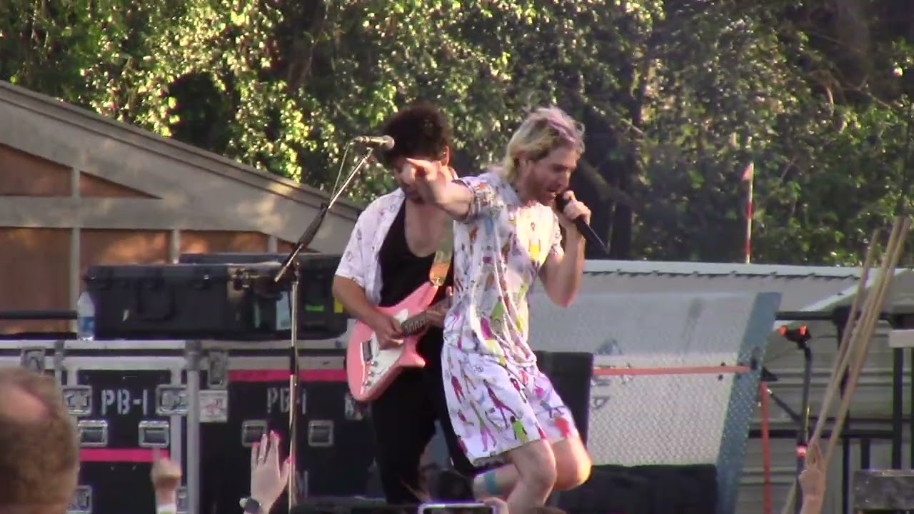 2023 04 30 Walk The Moon - Work This Body