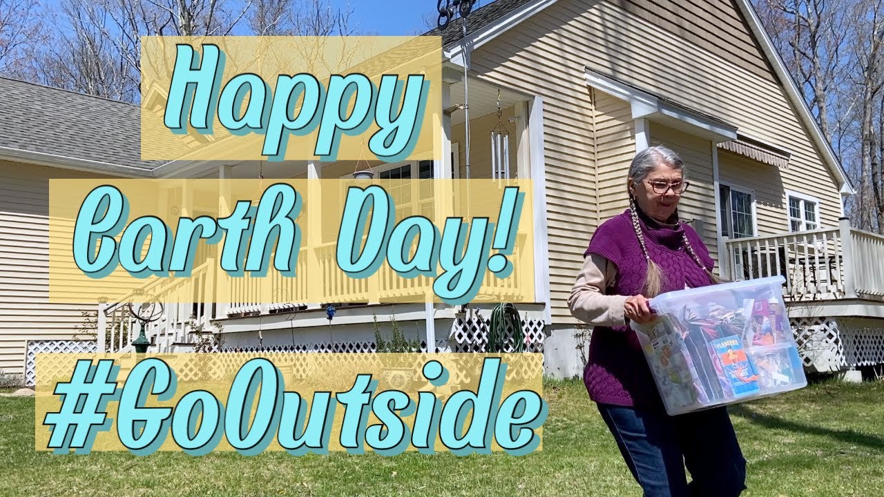 Happy Earth Day! Let's take the journal play outside today! #GoOutside #TrashTrashTuesday