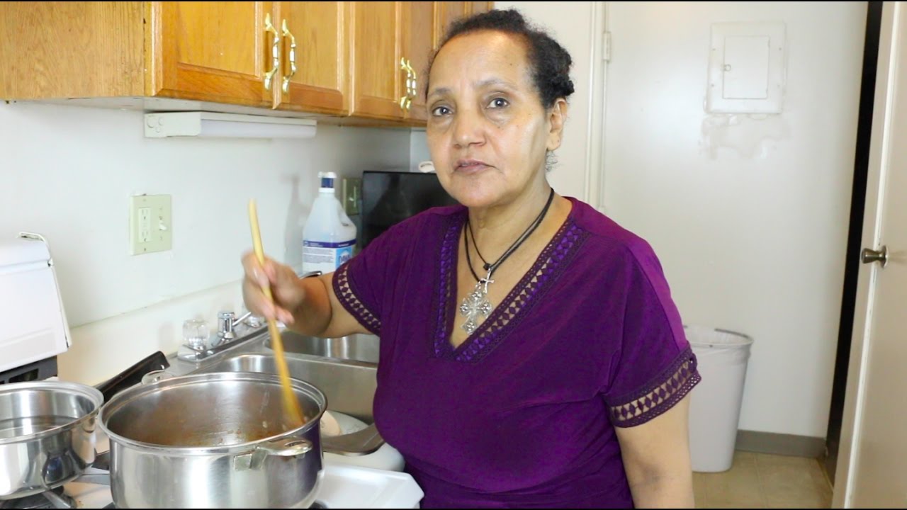 Ethiopian Food - How to Make Injera Firfir - የእንጀራ ፍርፍር አሰራር