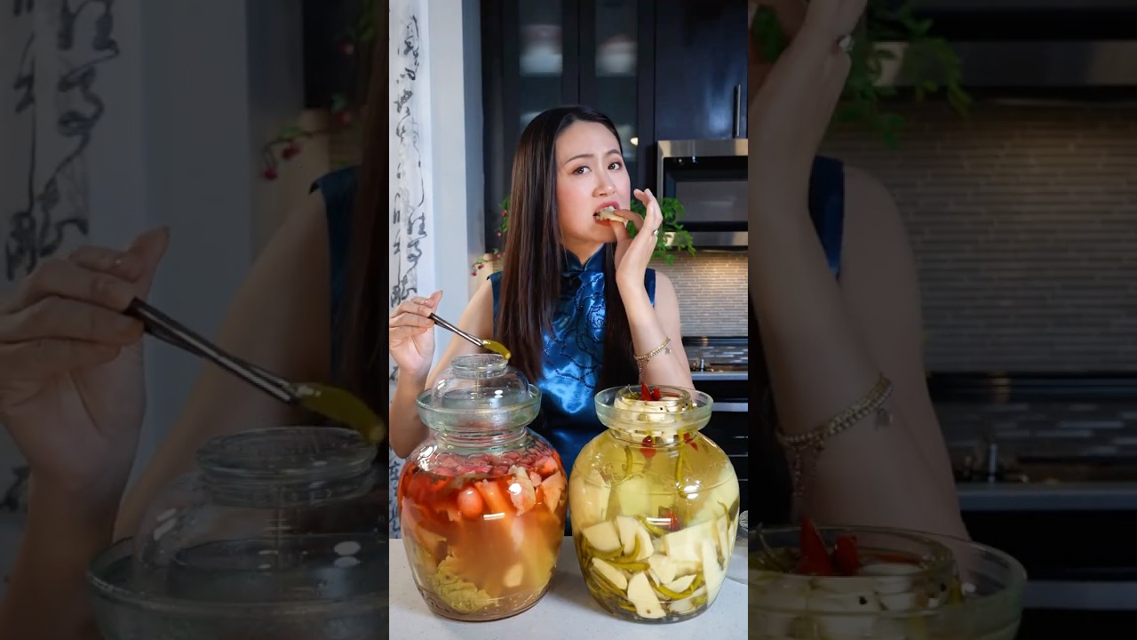 Tasting Pickled Bamboo Made with 19-Year-Old Brine! #chinesefood