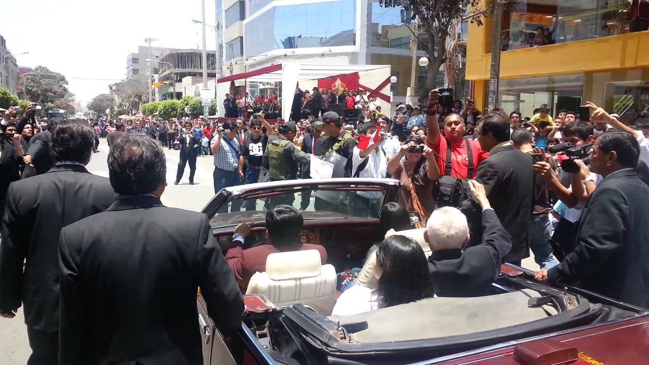 Banda de exalumnos del Colegio Nacional San Jose dirigido por Victorino Amaya Paiva