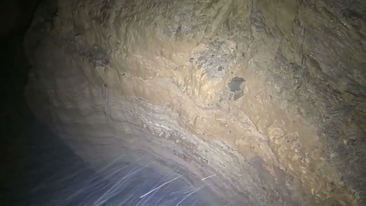 incredible pit rappel