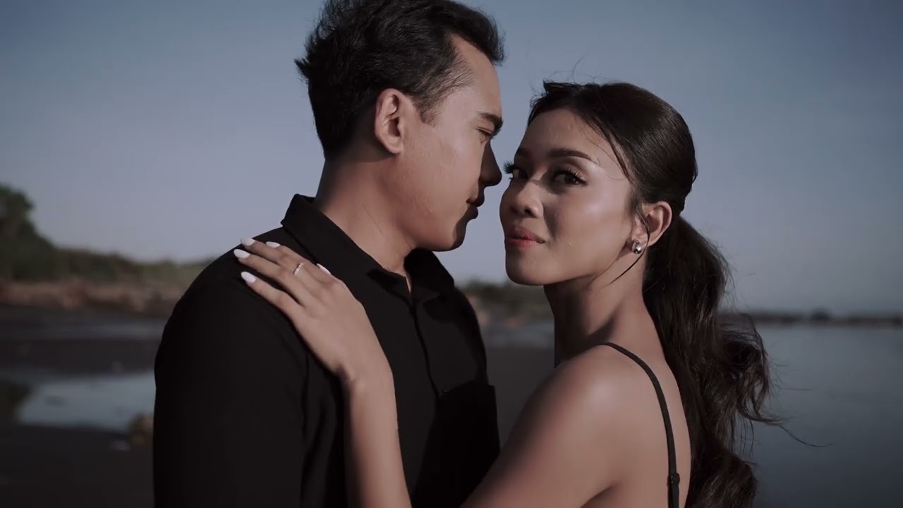 The Story of Desi & Rova - Pantai Nyanyi - Bali