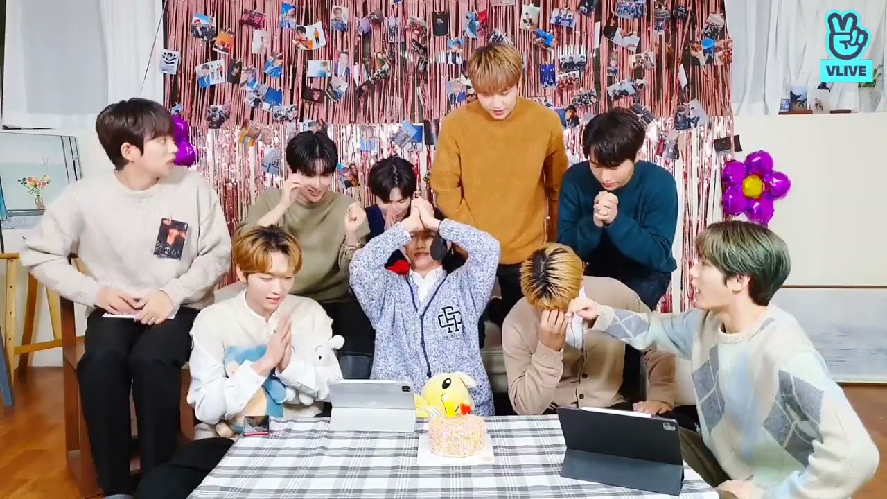 DKB VLIVE (ECHAN, D1, TEO, GK, HEECHAN, LUNE, JUNSEO, YUKU & HARRYJUNE)