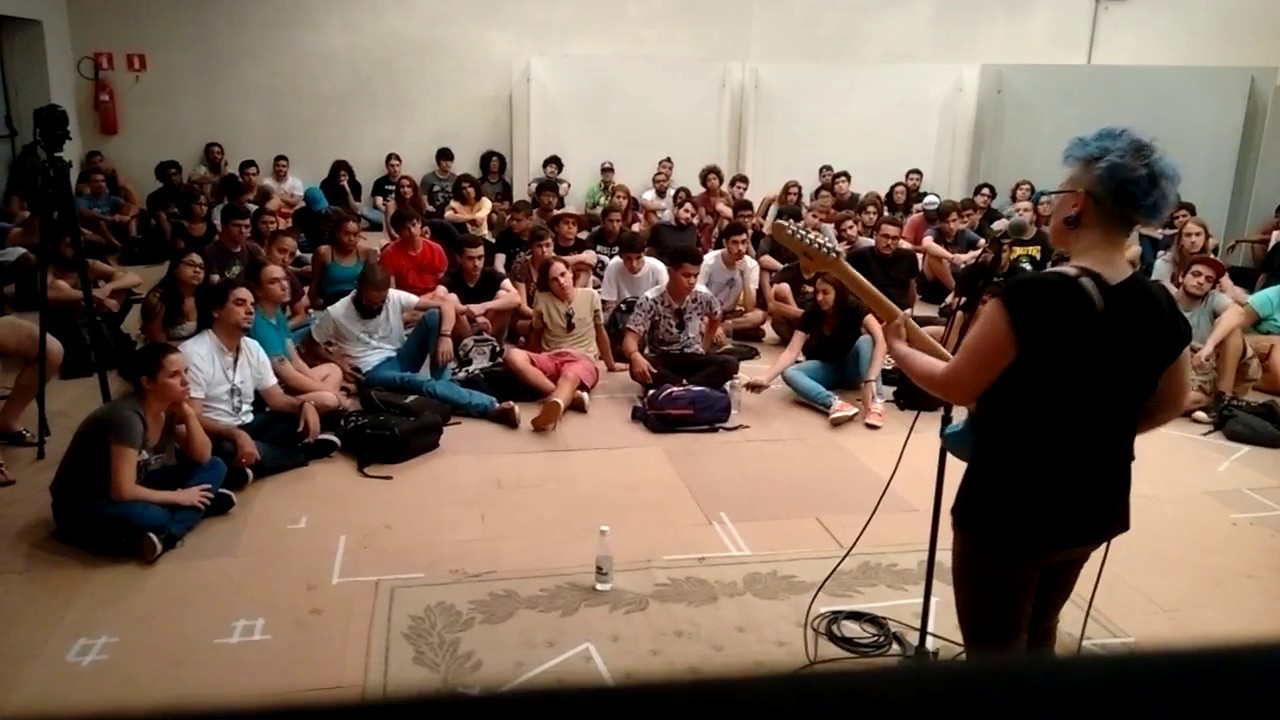 LaBaq - Qui&ccedil;&aacute; - Ao vivo na Fatec Tatu&iacute;
