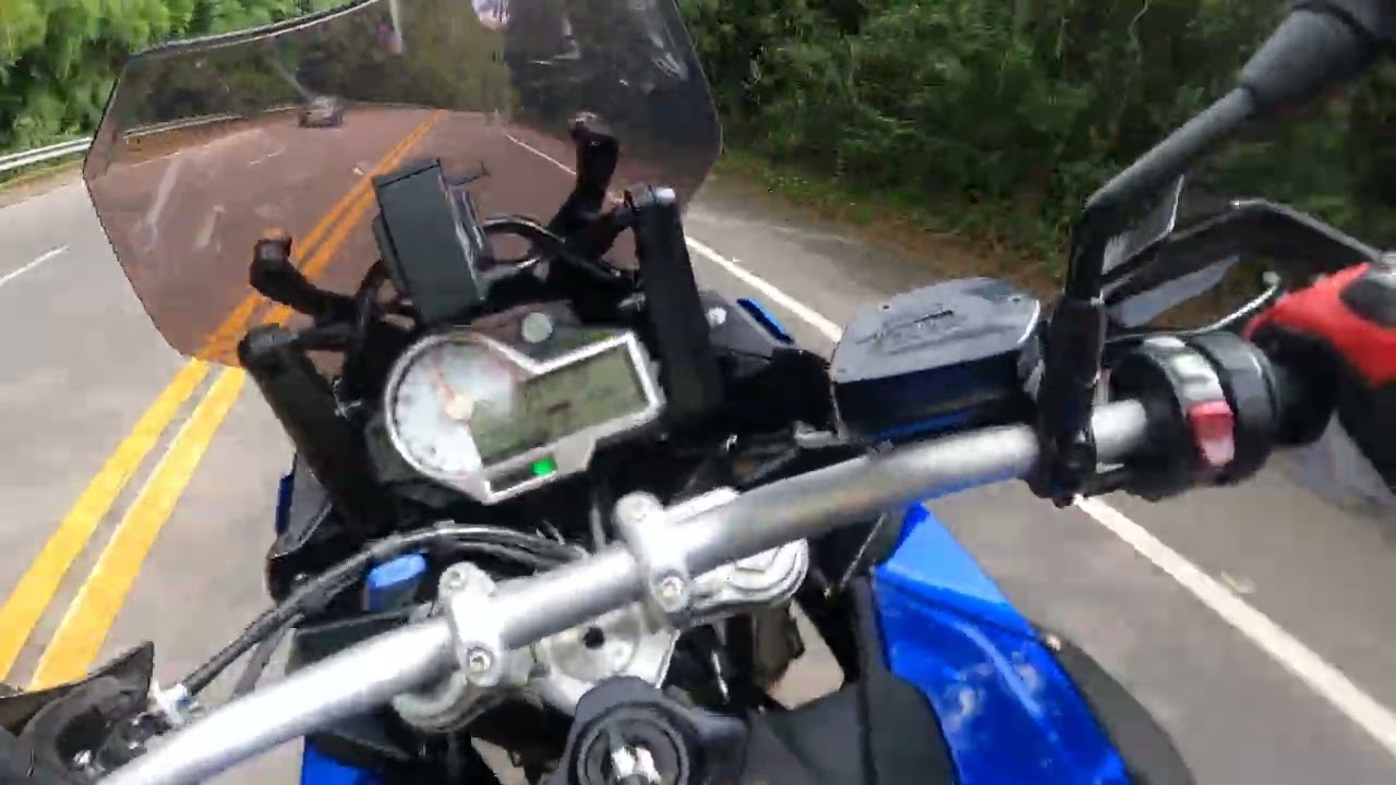 ANDANDO DE BMW XR 1000 EM MORUNGABA A PRIMEIRA VEZ.