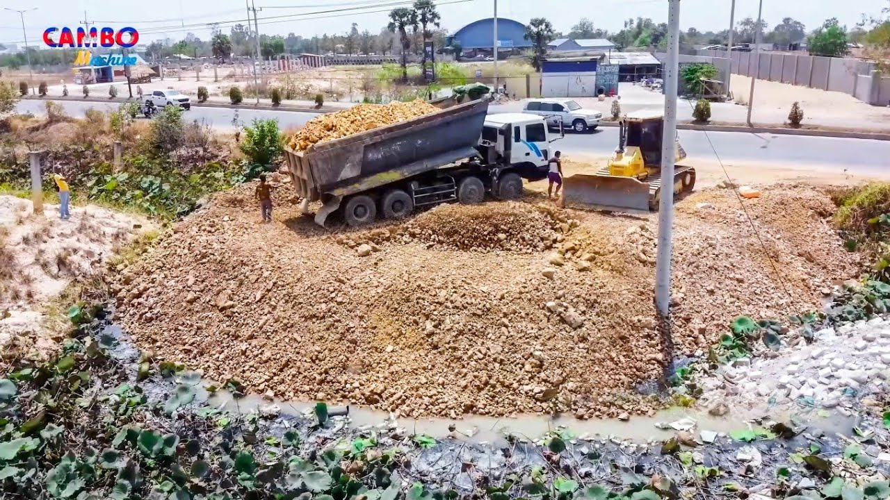 Incredible Perfectly Driver Skill Dozer KOMATSU DR51PX  with Dump Trucks Filling up land [FullVideo]