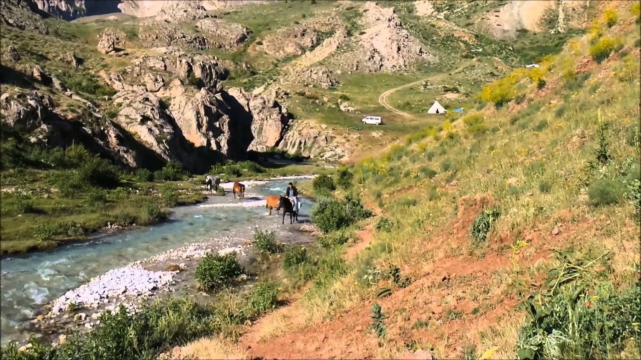 erzincan tatlısu köyünden munzurdaki krater gölü( yeşil göle)  tımanıştan.