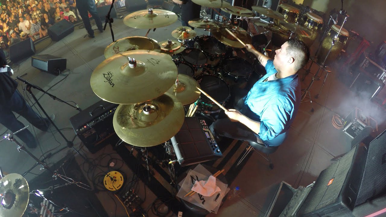 Jay Perez / Aaron Holler 