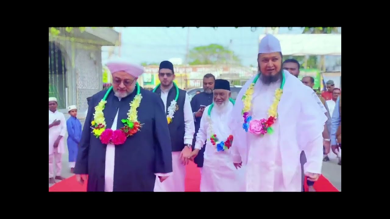 Shiekh Sayeed Afeefuddin Al Hasani Al Jilani visit prominent spiritual centre Maizbhandar Darbar ||