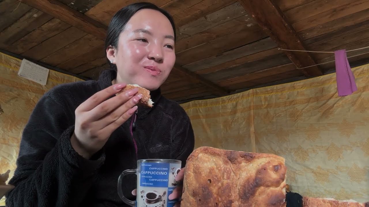 Их цэвэрлэгээний өдөр + шөлөн тосонд хайрсан хуушуур || Clean with me. #mongolia #nomadicfamily 
