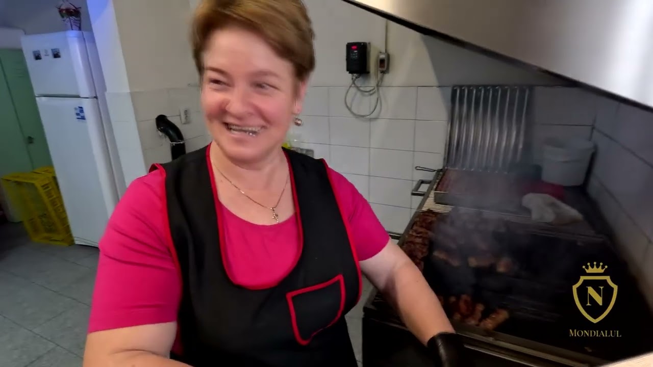 ASTIA TRAIESTE CA AUSTRIECII 👍UITATI-VA CE TALENTE DE OAMENI PE STRADA 😎