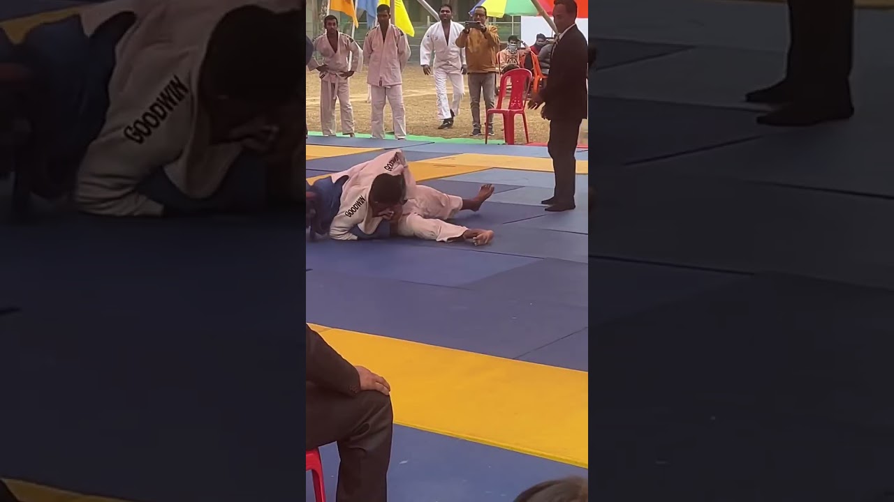 স্কুলের জুডু কম্পিটিশন