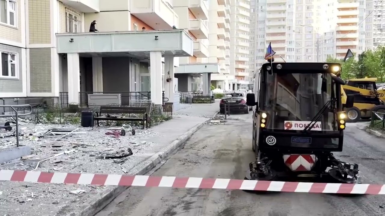 Ukraine launches deadly attack on Moscow, its biggest in a year