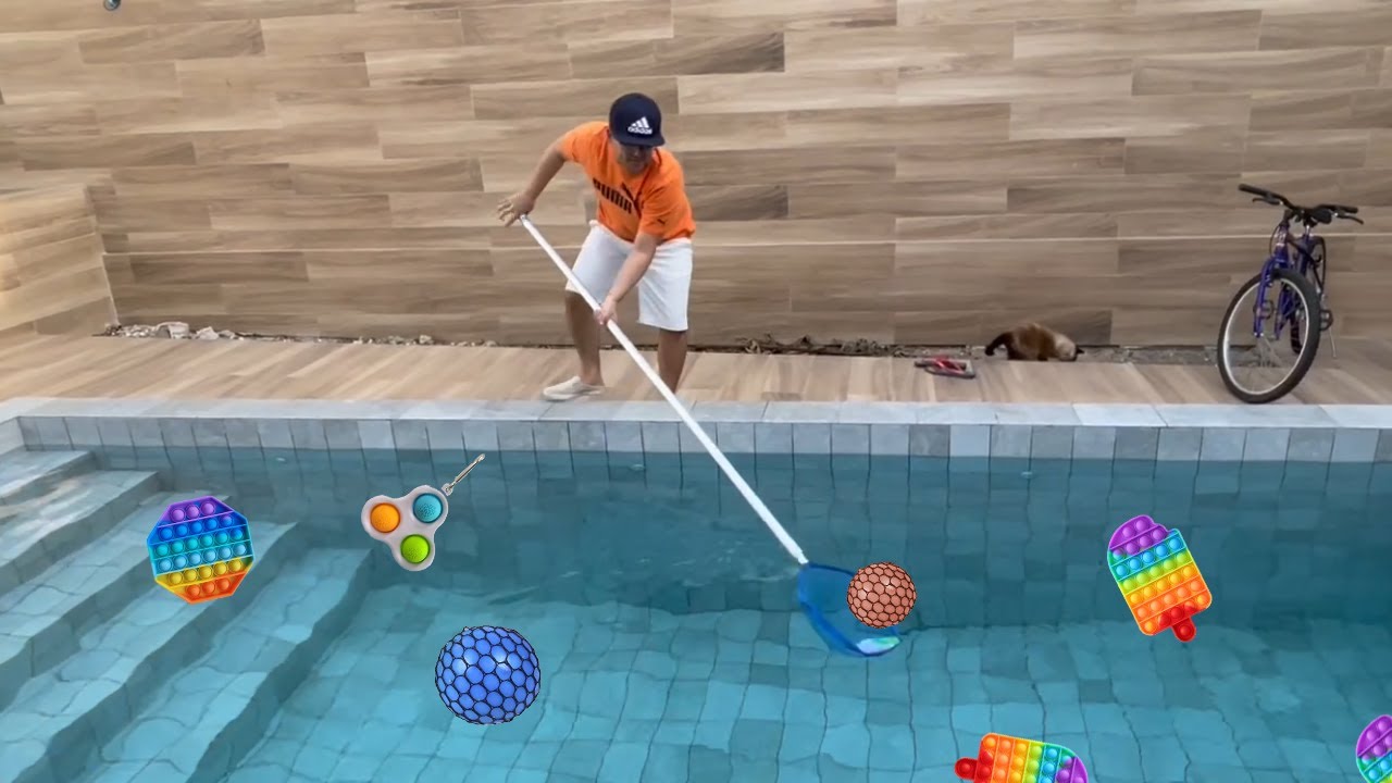 TENTE PESCAR TODOS OS FIDGET TOYS DENTRO DA PISCINA!!! - Família Velhote