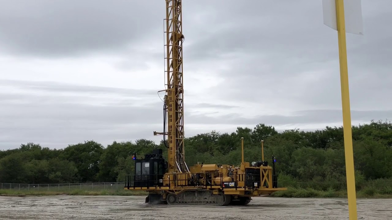 Caterpillar Semi-Autonomous Rotary Blasthole Drill