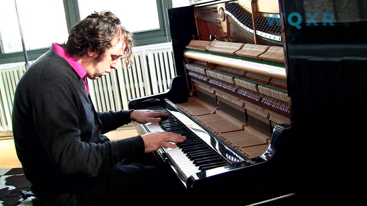 Chilly Gonzales plays 