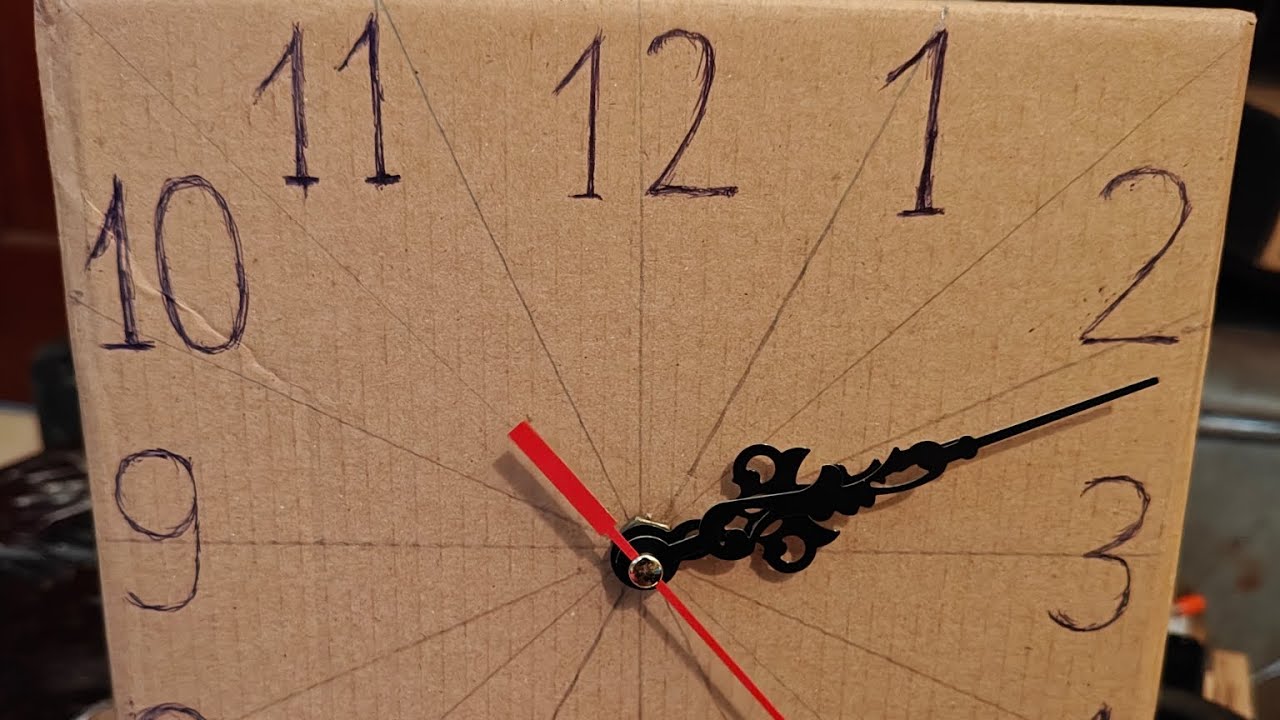 Dùng mạch hạ áp pin 18650 xuống 1.5vol để sử dụng đồng hồ treo tường