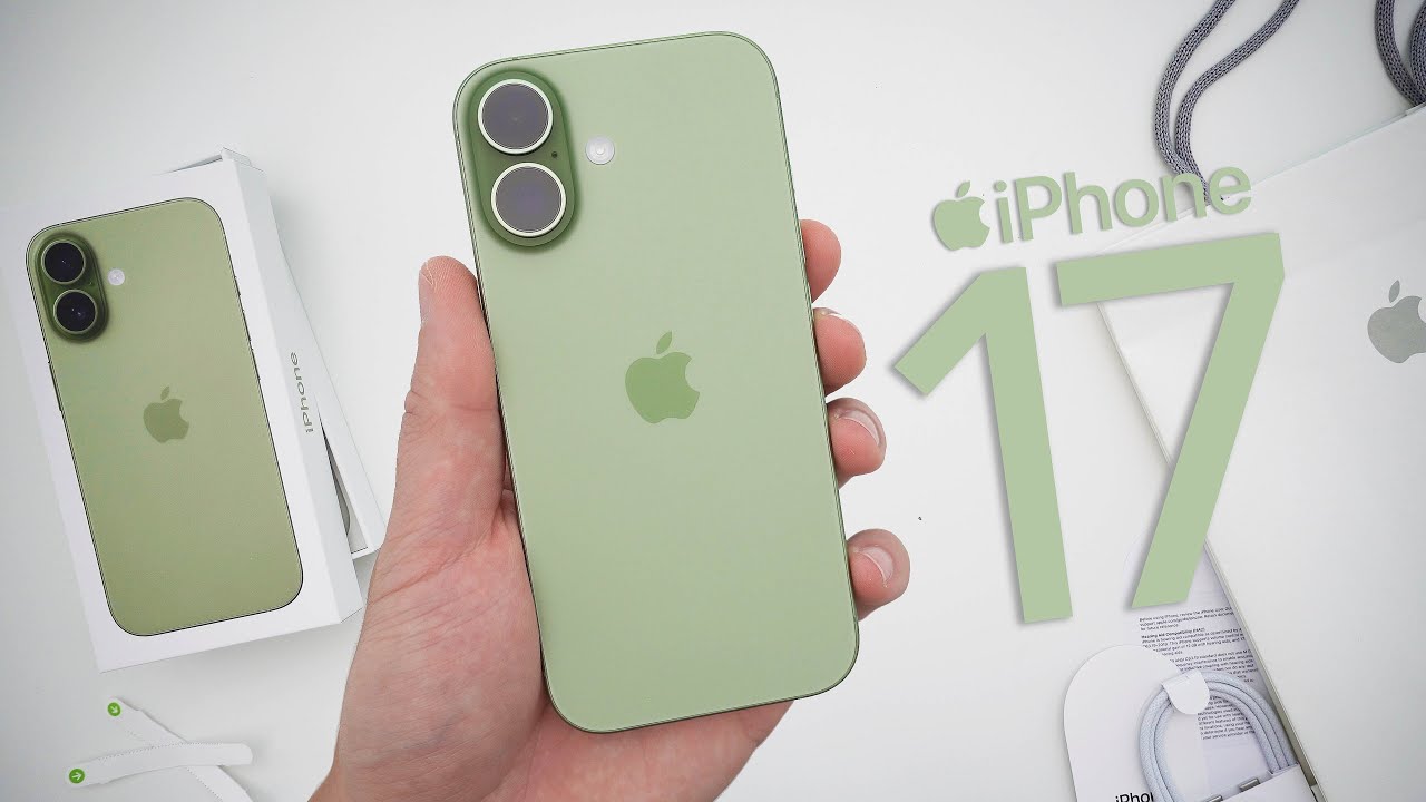 Распаковка Apple iPhone 17, обзор и первые впечатления! (Шалфейно-зелёный)