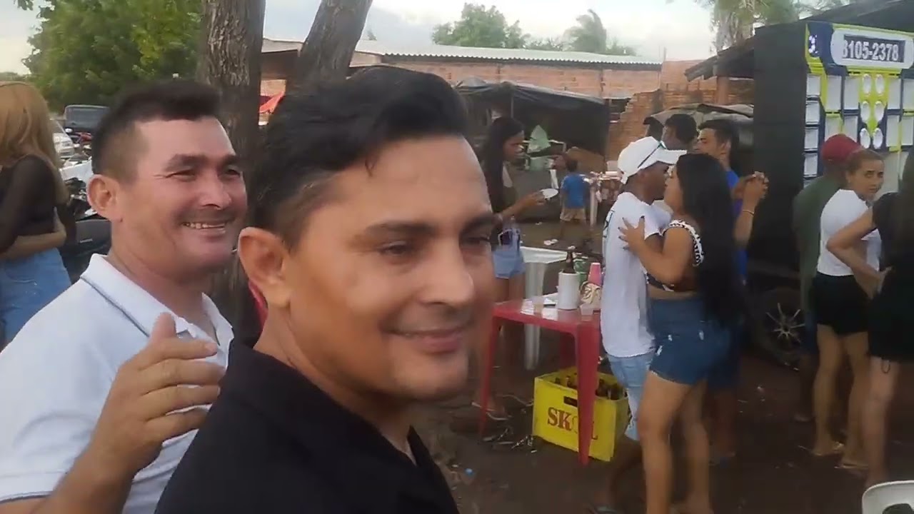 FESTA NO INTERIO