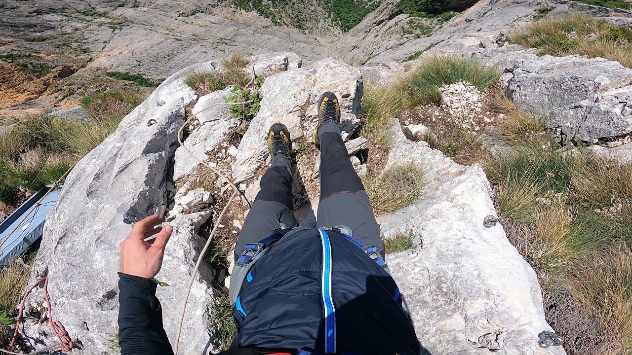 BASE jump - Monte Brento Italy (4K) | RAW SERIES