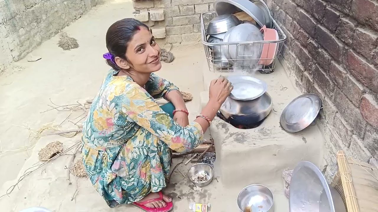 गुड़िया रानी ये क्या कर रही हैं 😍