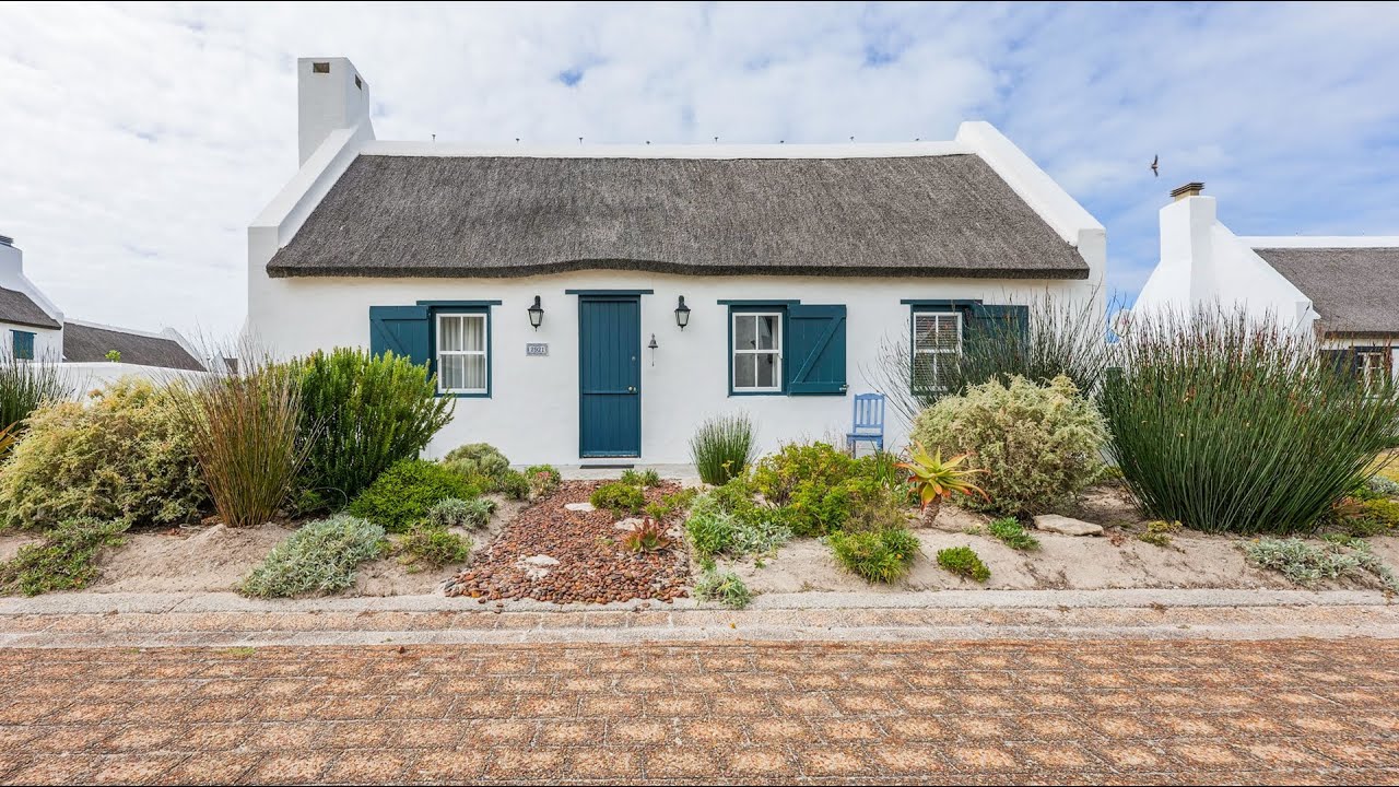 Stunning 3 Bedroom House For Sale In Struisbaai - Langezandt