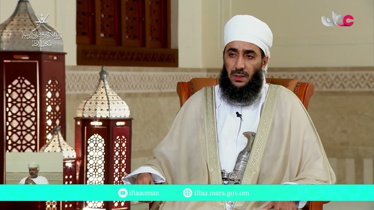 حكم إغماض العينين في الصلاة | #سؤال_أهل_الذكر