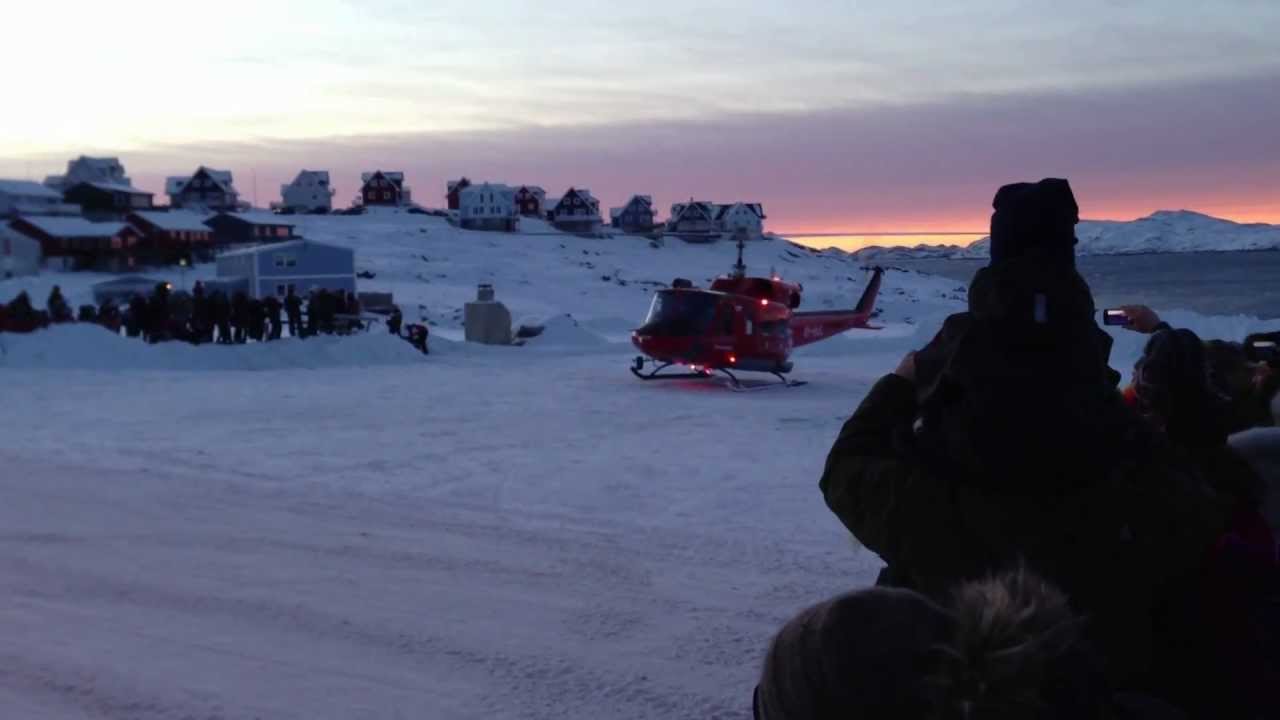 Julemanden ankommer til Nuuk - Sermitsiaq.AG