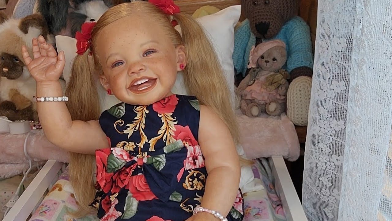 🌻Hello Dolly Friends!! Maggie Mae Changes Into Darling 2-Piece Summer Outfit!🌻