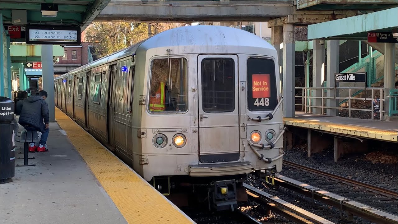 Tottenville Bound 1973 St Louis R44 SIR Local Train At Great Kills