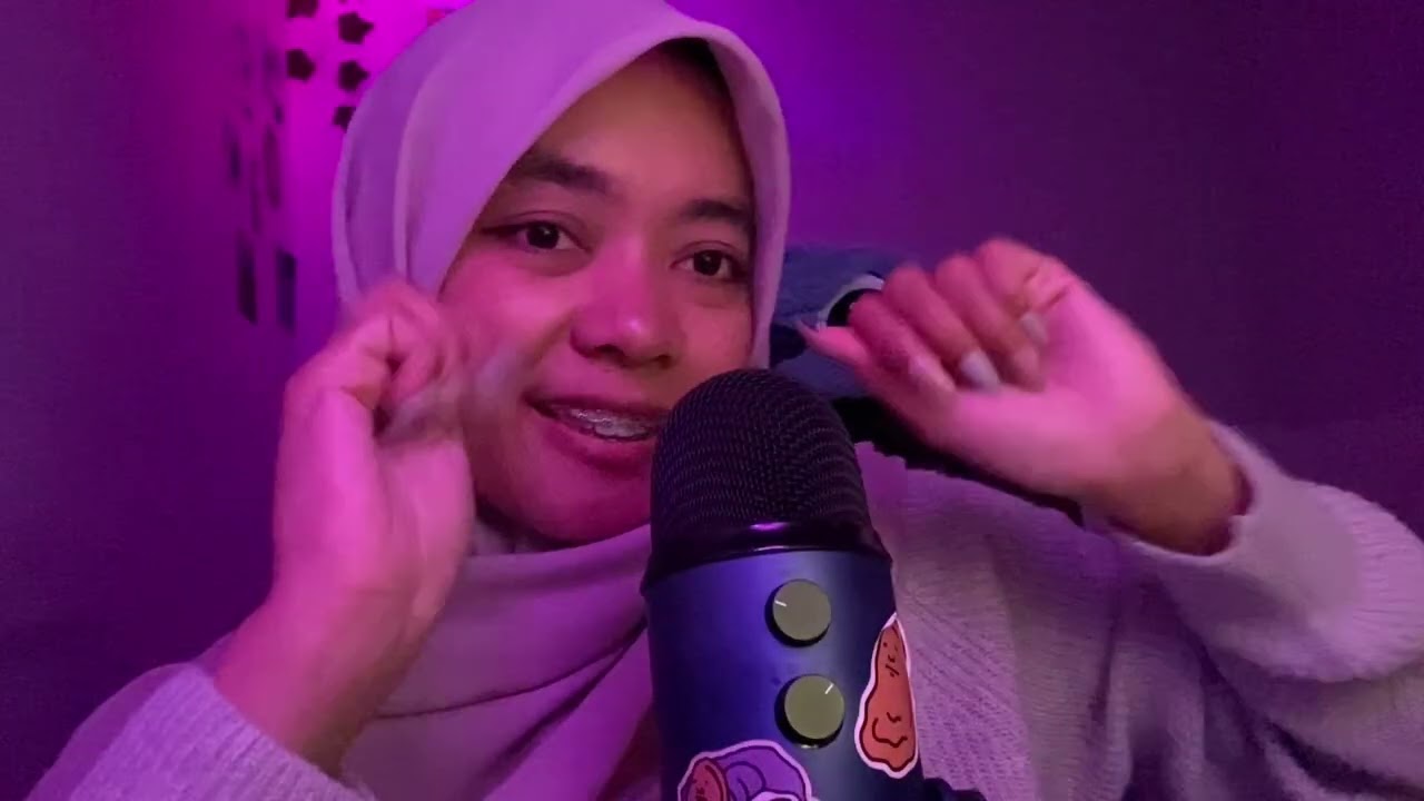 asmr handmovent, mouthsound with backsound