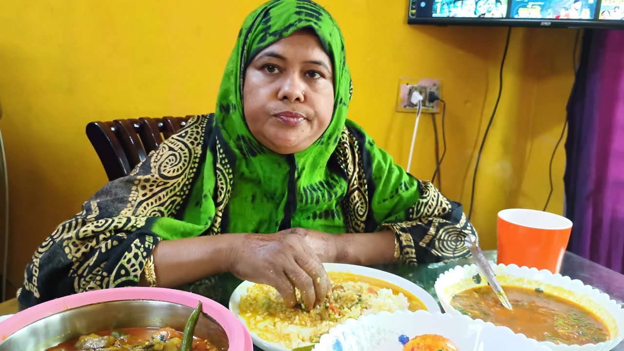 মজাদার চেওয়া মাছ ও টমেটোর চুকা  দিয়ে দুপুরের খাবার খেলাম