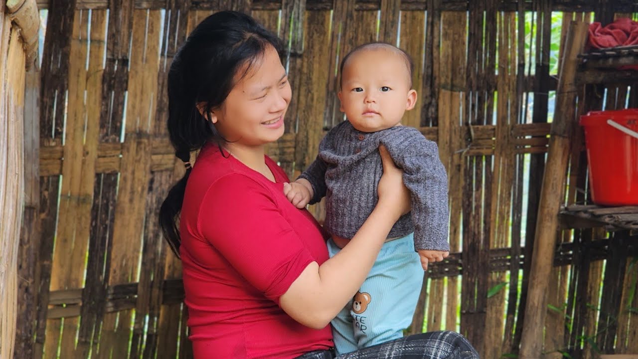 The poor mother entrusted her child to a farmer who would gather wild fruits to sell at the market.