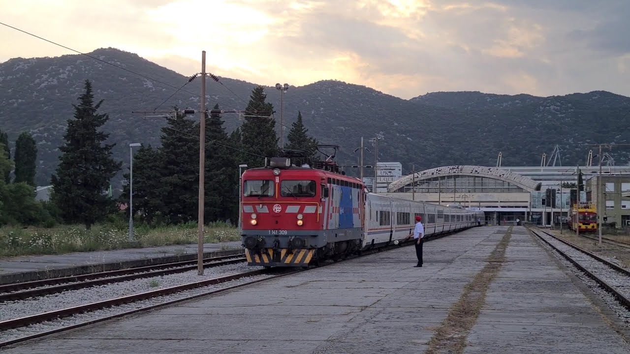 Passenger trains on Sarajevo-Ploče railway line