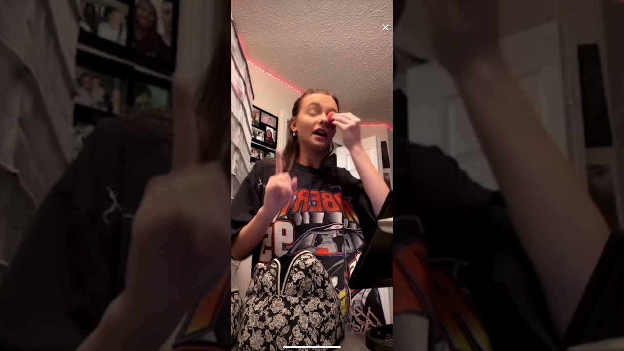 Zoe laverne live