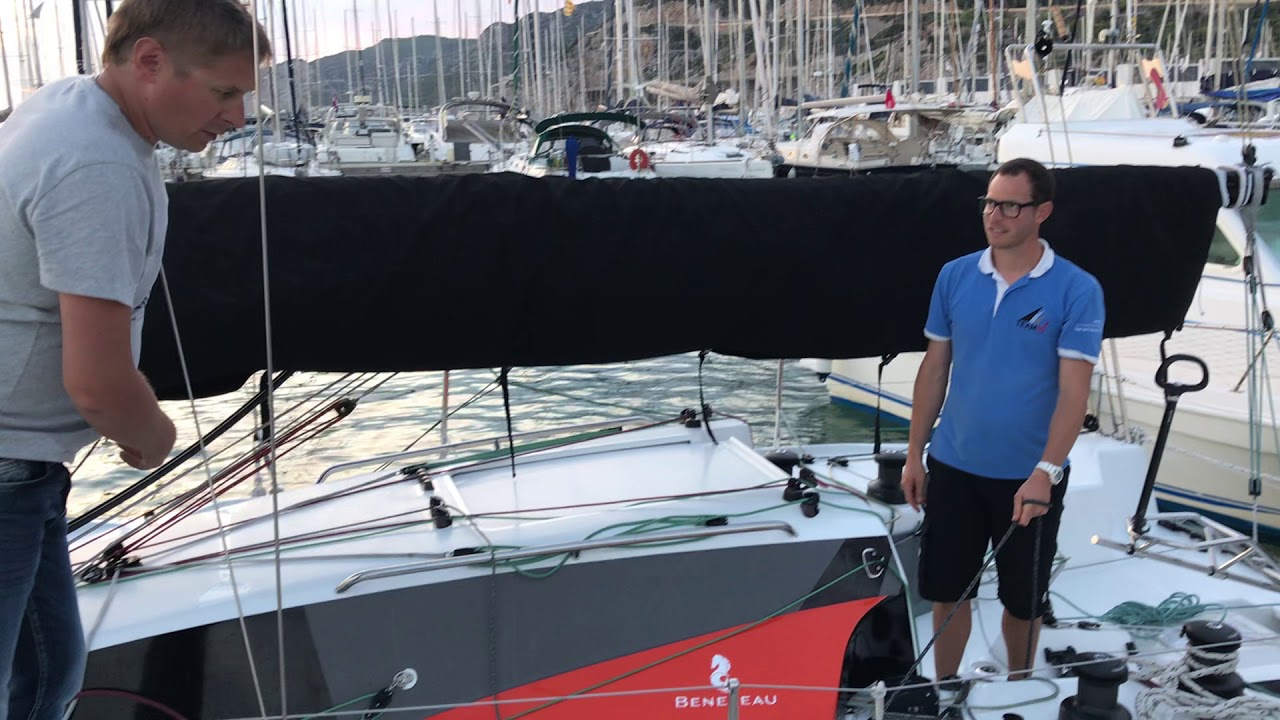 Как выдвигаются фойлы на Beneteau Figaro 3