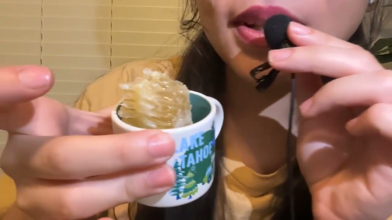 ASMR ~finger-painting you with honey and eating raw honeycomb🍯🐝 {messy visuals/chewing sounds}