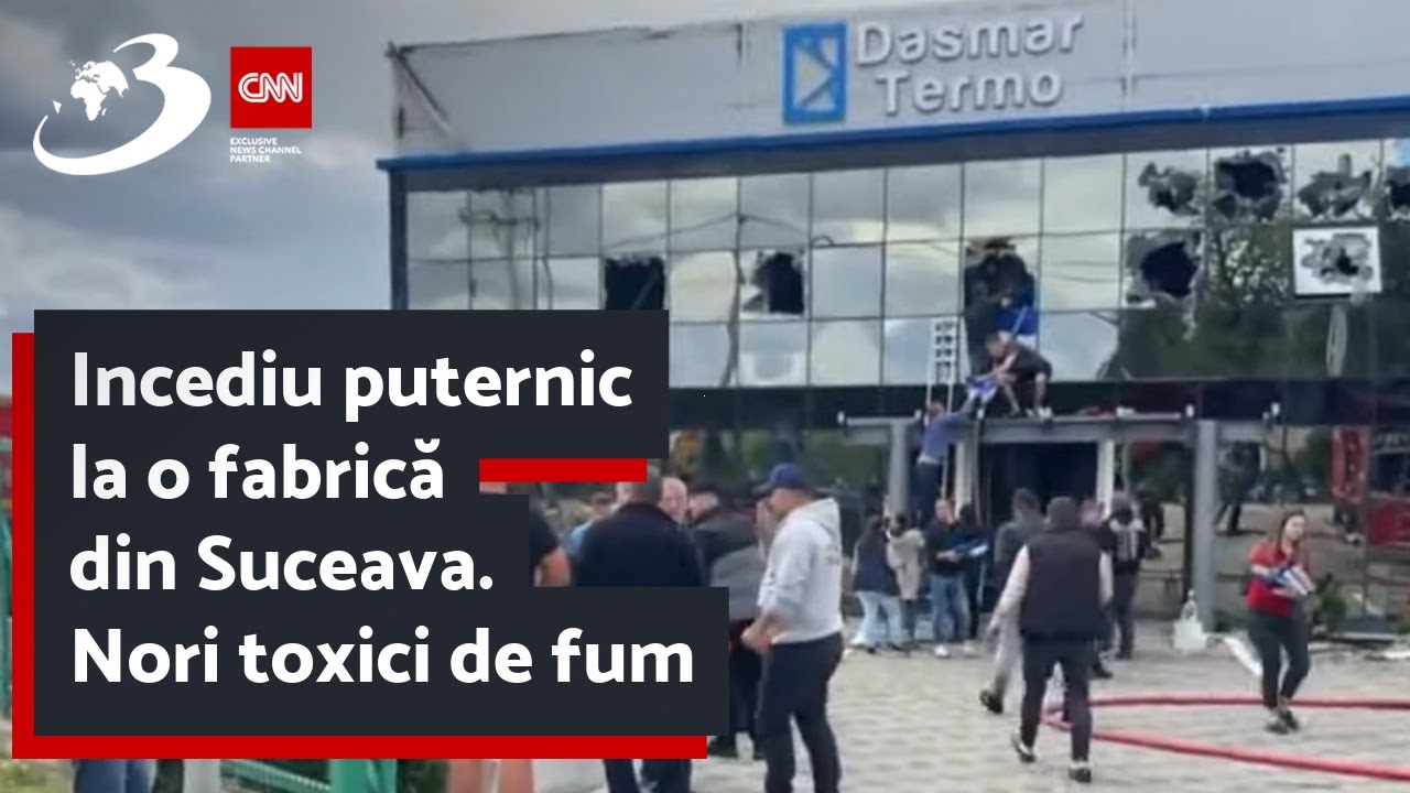 Incediu puternic la o fabrică din Suceava. Nori toxici de fum