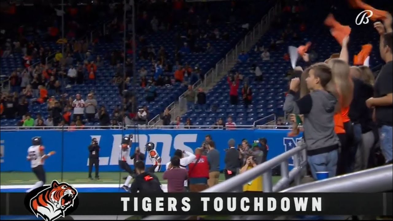 2021 MHSAA D1 Football Finals: Belleville 55 Rochester Adams 33 (November 27, 2021)