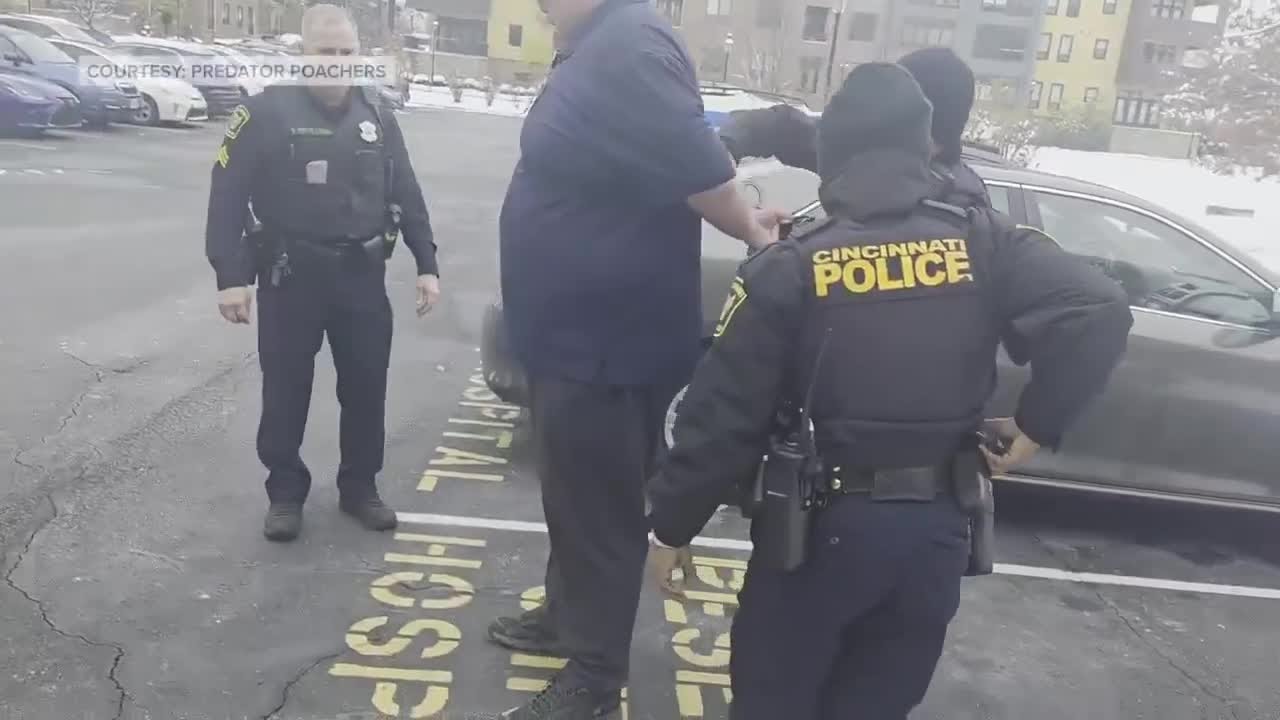 How this man's national predator-catching group helps police make arrests
