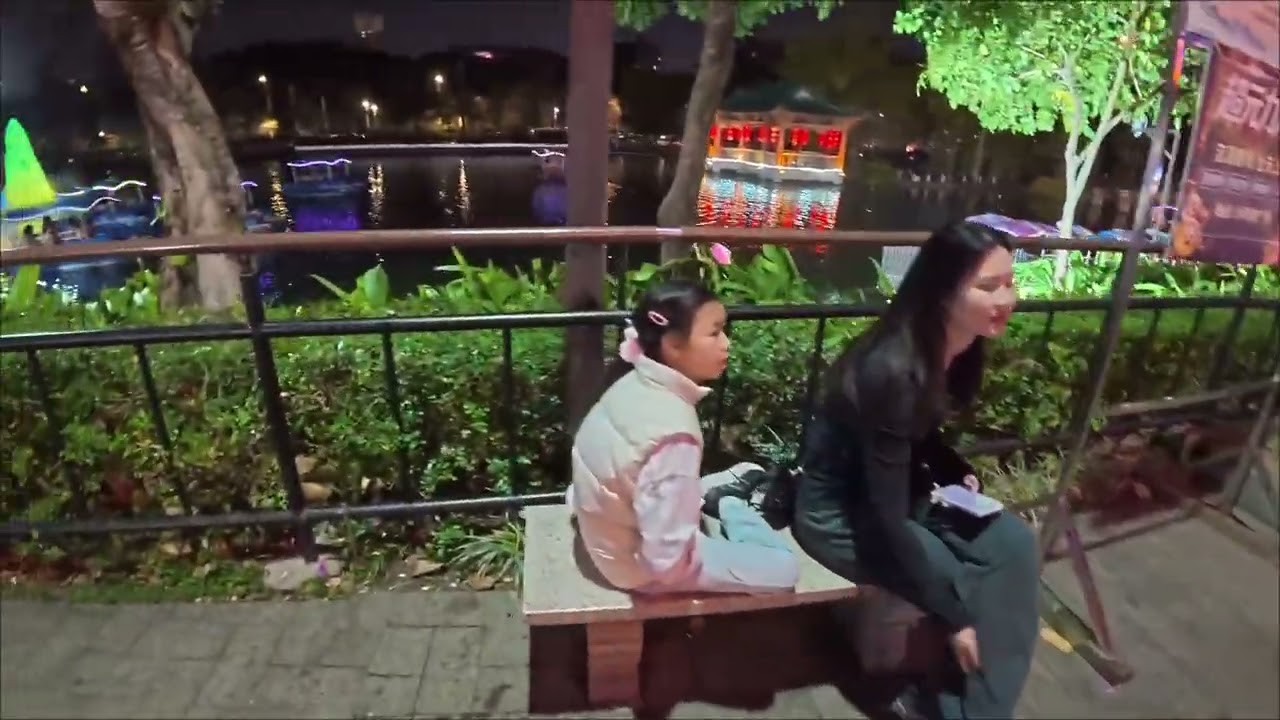 廣州節日氣氛漸濃廣州燈會The festive atmosphere in Guangzhou is getting stronger. Guangzhou Lantern Festival