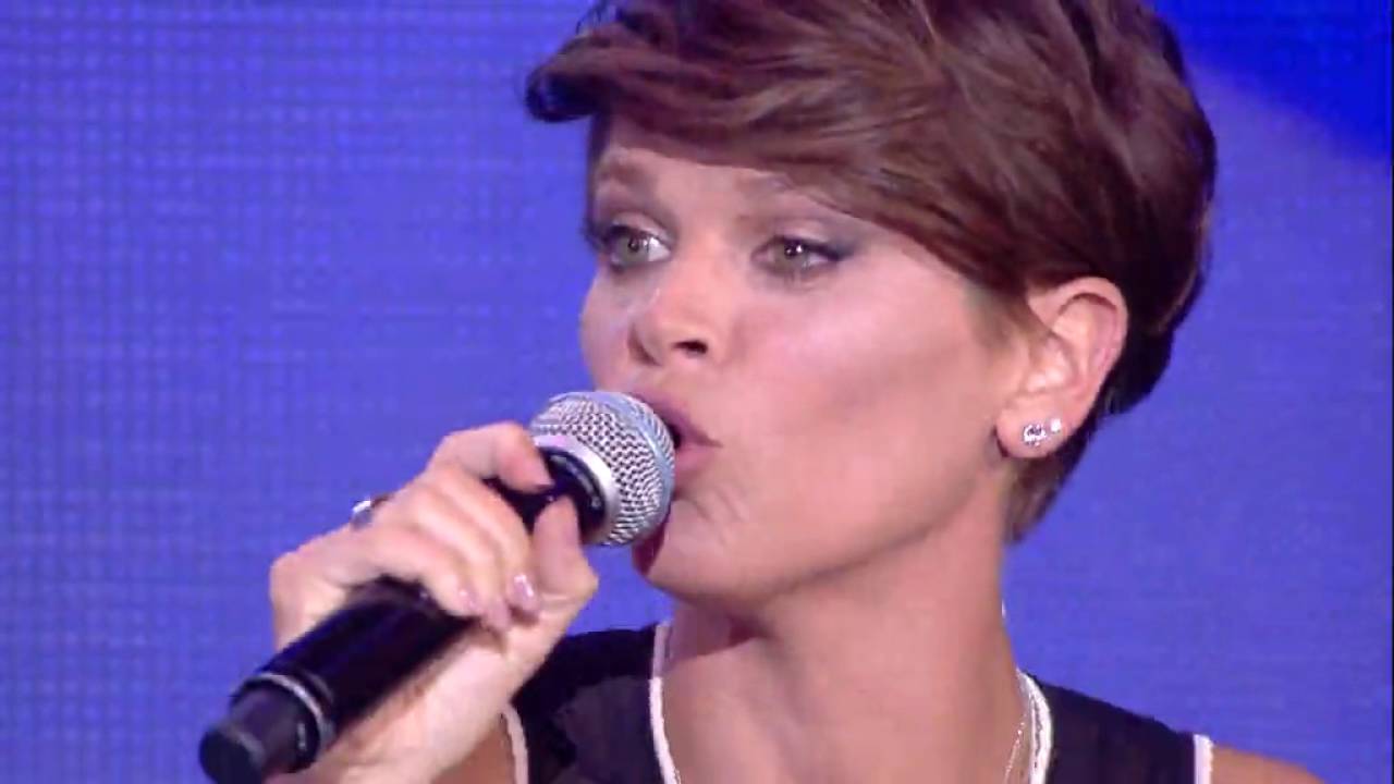 Alessandra Amoroso Vivere A Colori